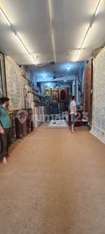 Di Jual Ruko 3 1/2 Lantai Dipinggir jalan Raya KH mas mansyur Tanah Abang.