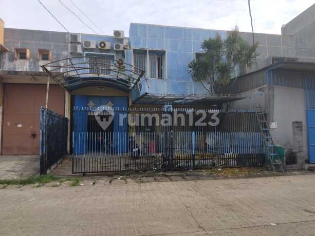 Gudang Stategis Dalam Komplek Pergudangan Mutiara Kosambi