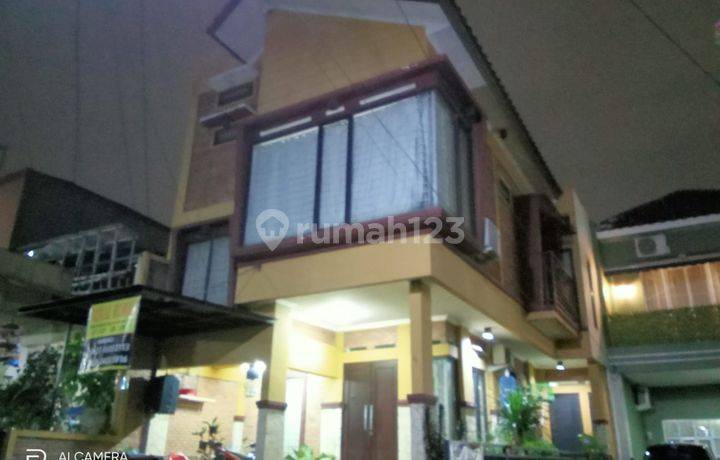 Rumah di Komplek Flo Residence Pisangan Ciputat Timur, Tangsel