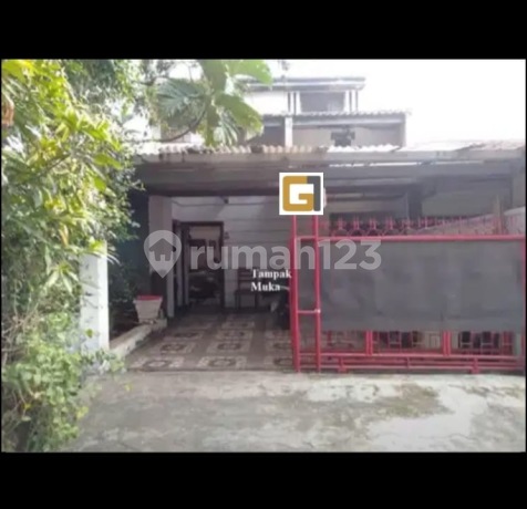 House in Pesanggrahan Permai Complex Garden, South Petukangan