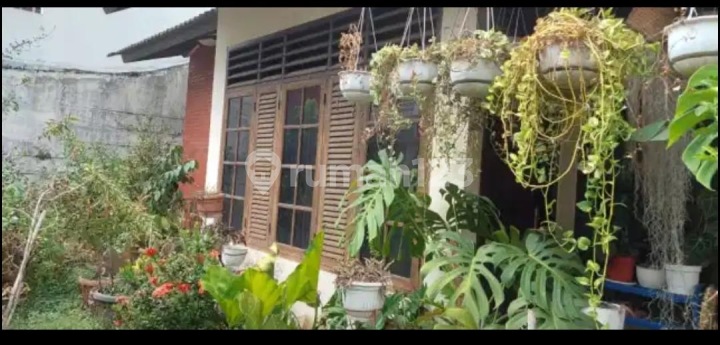 Rumah Bagus di Taman Kedaung Ciputat Tangerang Selatan 