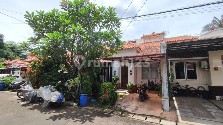 Rumah di Taman Ubud Indah Lippo Village Karawaci Tangerang Rumah di Taman Ubud Indah Lippo Village Karawaci Tangerang