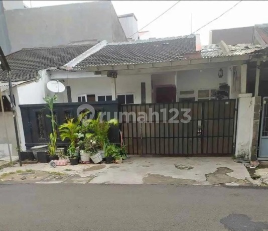 Rumah di Komplek Pesanggrahan Permai, Petukangan Selatan Rumah di Komplek Pesanggrahan Permai, Petukangan Selatan