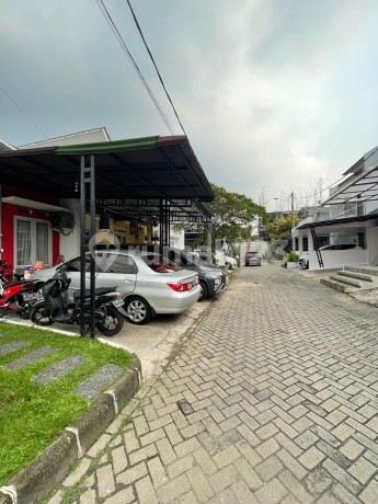 Rumah di Cluster Neo Bintaro Jl. Raya Japos Jurangmangu Barat Rumah di Cluster Neo Bintaro Jl. Raya Japos Jurangmangu Barat