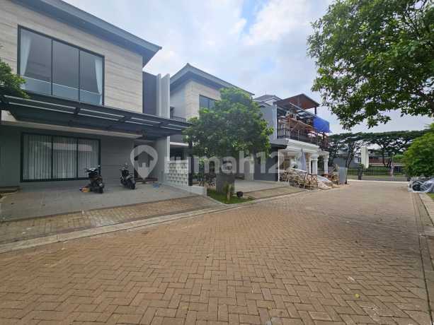 Rumah Mewah Dalam Cluster Area Bintaroyg Strategis