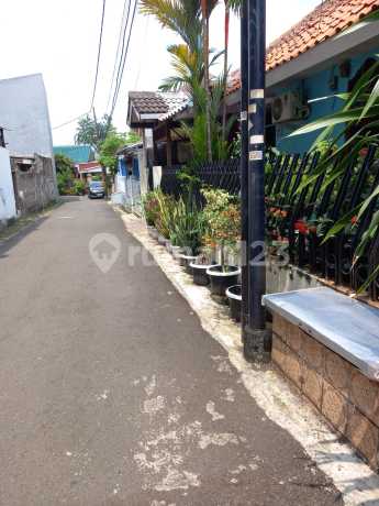 Dijual Rumah Lama Di Area Ulujami Jakarta Selatan Dijual Rumah Lama Di Area Ulujami Jakarta Selatan