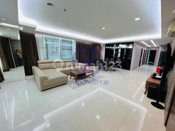 Pet Friendly 3BR 181 sqm + 2 Balcony - Kemang Village Infinity | ERI PROPERTY