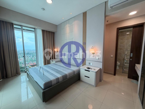 3 BR Empire Kemang Village - 132 Sqm Balcony 300 Million Per Year