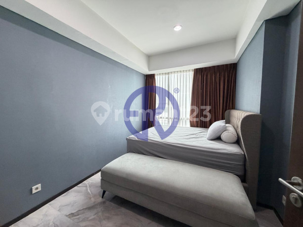 3 BR Empire Kemang Village - 132 Sqm Balcony 23 Million