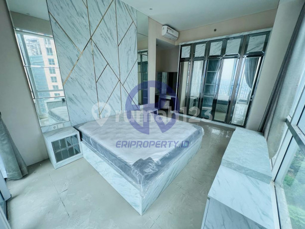 3 BR Empire Kemang Village - 132 Sqm, Balcony, High Floor 2,8 Miliar