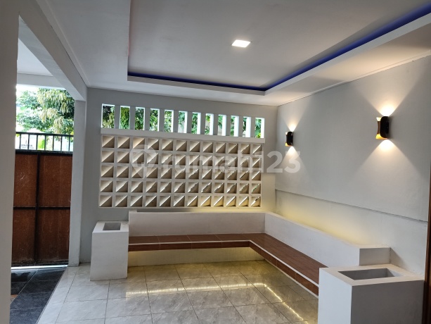 RUMAH BAGUS MURAH BARU RENOVASI METLAND CILEUNGSI sudah SHM