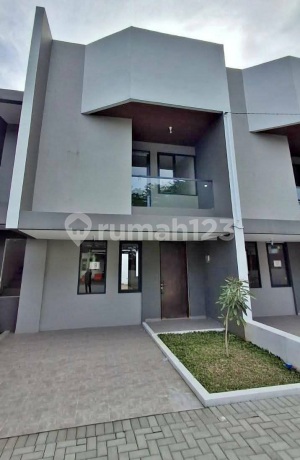 For Sale New Fully Furnished House Strategic Location Derwati Bandung Cluster with 24-Hour Security, Prime Location, and Easy Access For Sale New Fully Furnished House Strategic Location Derwati Bandung Cluster with 24-Hour Security, Prime Location, and Easy Access