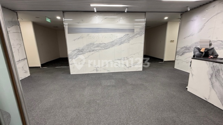 For Sale - Office Space Equity Tower 1,092.82 m² (Premium Unit)