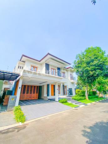 For Sale Taman Senayan 3 House Bintaro Jaya Sector 9 - Area 355/400M Renovated 5 Bedrooms SHM Rp 9 M Negotiable 0811171xxxx Ready to Occupy & Strategic