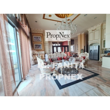 DIJAMIN MURAH!TURUN HARGA! JARANG ADA PENTHOUSE HIGH CEILING! Dijual unit Penthouse Apartment ST MORITZ Tower Ambasador.
