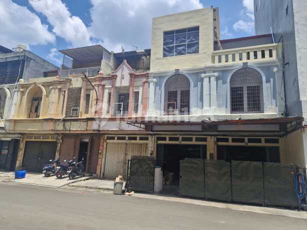 Ruko Taman Palem Lestari 3, 4x14 meters, suitable for business. Ruko Taman Palem Lestari 3, 4x14 meters, suitable for business.