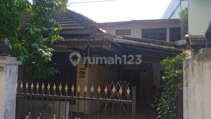 Turun Harga Rumah Klasik Yogyakarta Strategis Lingkungan Pejabat