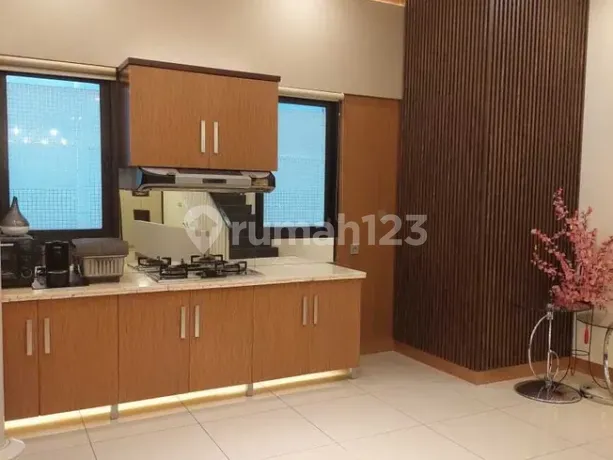 Townhouse Bagus Ff One Gate System Maple Town House Sa