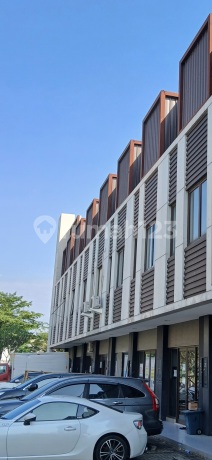 Ruko West Park Bsd City Siap Operasional Kondisi Sangat Bagus Dan Rapi Jual Cepat 