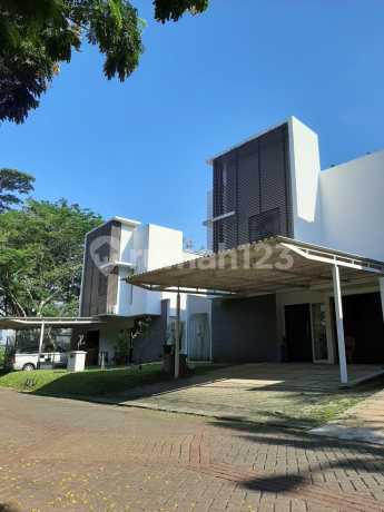 Rumah Besar dan Lega di Kawasan Premium Vermont Parkland BSD City Dekat Toll dan Cbd Area Rumah Besar dan Lega di Kawasan Premium Vermont Parkland BSD City Dekat Toll dan Cbd Area