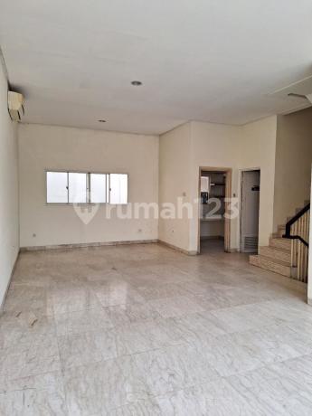 DIJUAL RUMAH CROWN MANSION PIK VIEW GOLF BARANG LANGKA MURAH LUAS 8X17 DIJUAL RUMAH CROWN MANSION PIK VIEW GOLF BARANG LANGKA MURAH LUAS 8X17