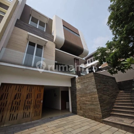 Dijual Rumah Mewah di Katamaran Indah PIK. Luas 358m. rapih Siap Huni