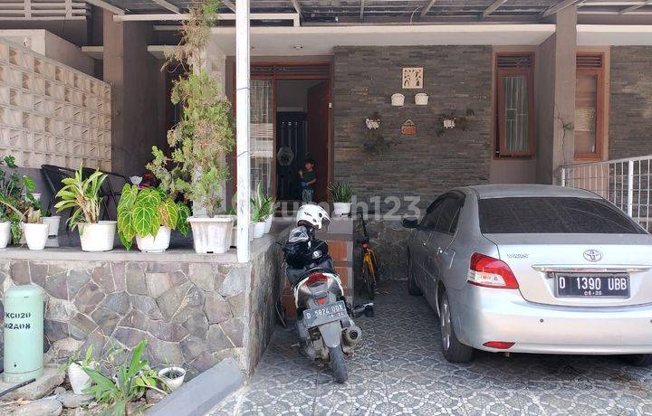 Rumah di Kota Bali Residence Bandung Barat, Minimalis Siap Huni