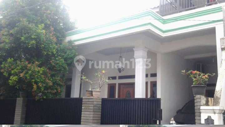 Rumah tingkat, view utara jl Sedap Malam, Jatibening Permai # Rumah tingkat, view utara jl Sedap Malam, Jatibening Permai #