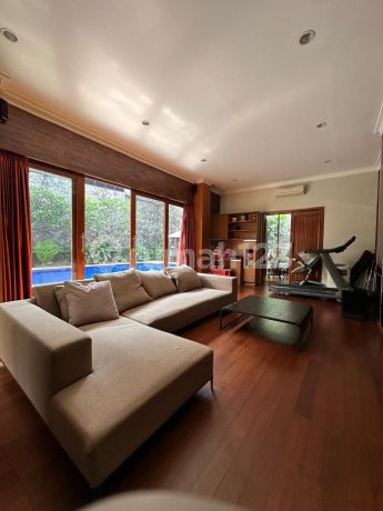 Termurah di Jamin Ter Hommy & Ter Nyaman dengan Halaman yang Luas Rumah Tanjung Barat Mas Indah Lihat Jamin Beli Termurah di Jamin Ter Hommy & Ter Nyaman dengan Halaman yang Luas Rumah Tanjung Barat Mas Indah Lihat Jamin Beli