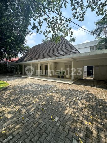 House in a Super Rare & Super Safe Location, Selong Kebayoran Baru