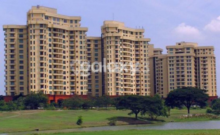 Kondominium Graha Family Regency A Lt. 2 View Golf dan Danau Kondominium Graha Family Regency A Lt. 2 View Golf dan Danau