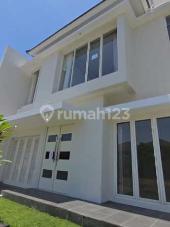 Lokasi Premium Surabaya Timur Manyar Garden Regency Surabaya 2 Lantai Baru Gress Siap Huni Lokasi Premium Surabaya Timur Manyar Garden Regency Surabaya 2 Lantai Baru Gress Siap Huni