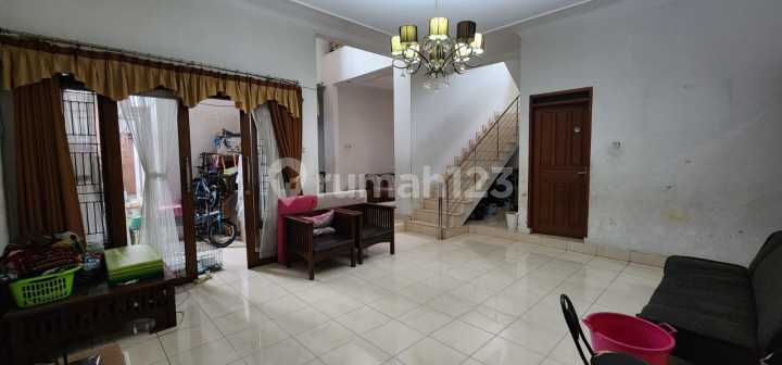 Two Plots House with Very Strong Foundation in Cibolerang Indah