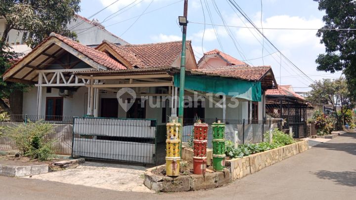 Rumah Taman Raflesia Dekat Samsat Kawaluyaan