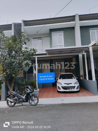 Rumah Ingin Segera Kejual Turun Harga!!  Di The Awani Residence 