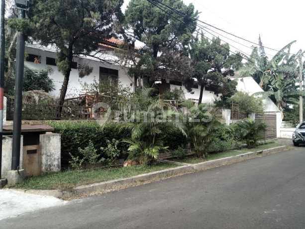 Rumah Tua Luas di Komplek Waringin Permai Jatiwaringin Rumah Tua Luas di Komplek Waringin Permai Jatiwaringin