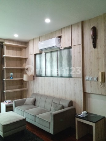 Interior cantik apartemen Hampton di Cilandak Interior cantik apartemen Hampton di Cilandak