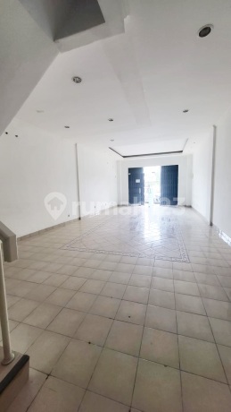 Ruko Fifth Avenue Gading Serpong 3 Lantai di Tangerang Nego 