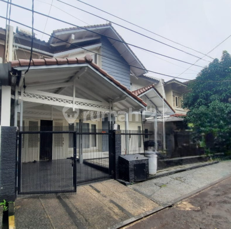 Rumah Asri Semi Furnished di Bona Indah. Ada Pool. Rumah Asri Semi Furnished di Bona Indah. Ada Pool.