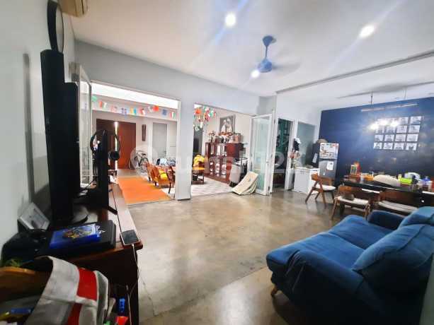 Rumah Bagus di Bona Indah. Ada Rooftop. Unfurnished. Rumah Bagus di Bona Indah. Ada Rooftop. Unfurnished.