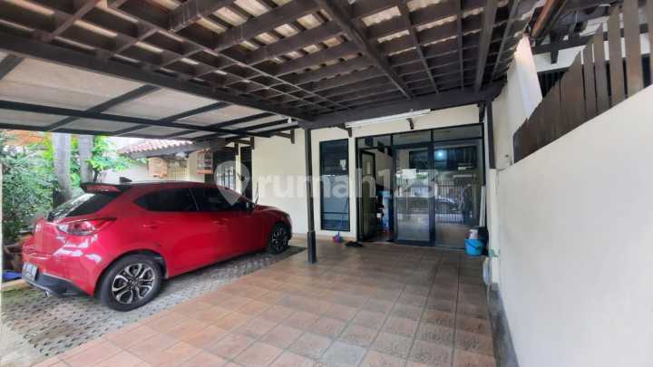 1-Storey House with SHM in Bona Indah, Lebak Bulus