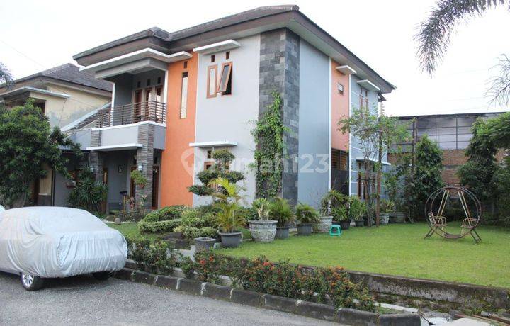 Rumah di Komplek De La Rose residence Cisaranten SHM Bandung 