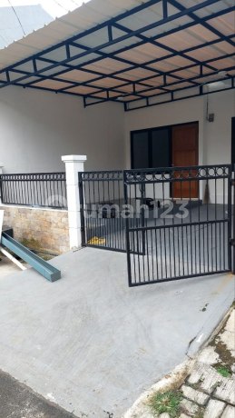 Rumah Cantik Terawat Siap Huni di Griya Jakarta Pamulang Tangsel Rumah Cantik Terawat Siap Huni di Griya Jakarta Pamulang Tangsel