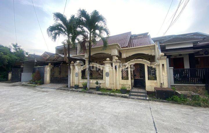 dijual 3 Lantai SHM Perumahan Studio Alam Indah, Sukmajaya Depok