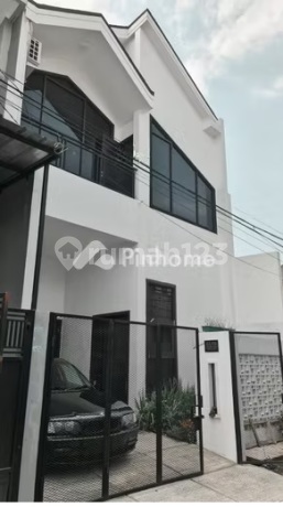 DIJUAL RUMAH TINGGAL Perumahan Cipondoh Makmur DIJUAL RUMAH TINGGAL Perumahan Cipondoh Makmur