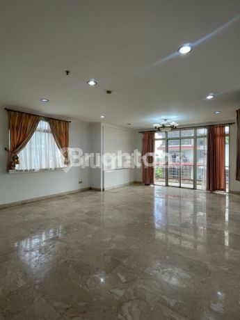 APARTMENT STRATEGIS SEMI FURNISHED SIMPANG TIGA ANTASARI EMERALD RESIDENCE SIMATUPANG JAKARTA SELATAN