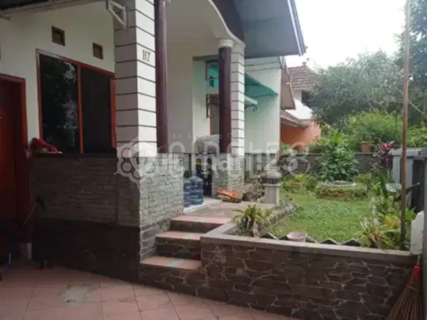 Rumah Asri Luas 4 Kamar di Lembah Permai Hanjuang Cimahi Utara Rumah Asri Luas 4 Kamar di Lembah Permai Hanjuang Cimahi Utara