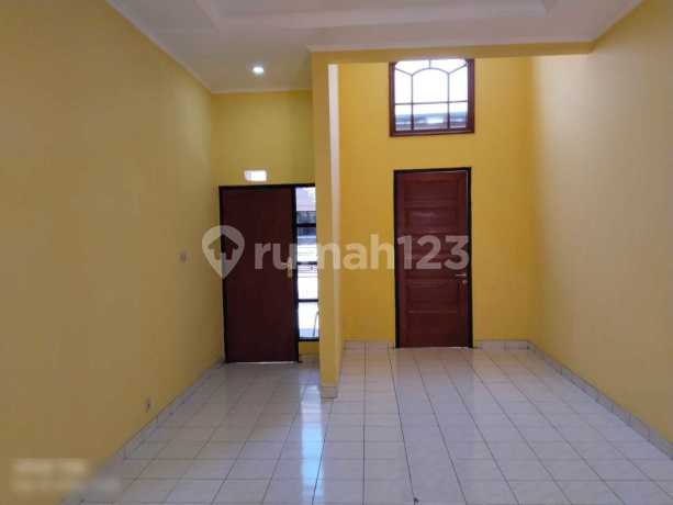 Comfortable Neighborhood House Easy Access to City Center in Mas City Cimahi Comfortable Neighborhood House Easy Access to City Center in Mas City Cimahi