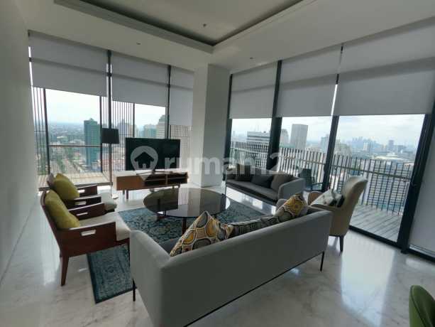 DISEWAKAN APARTEMEN SENOPATI SUITES TOWER 3  HIGH FLOOR BIG BALCONY 3 BEDROOMS