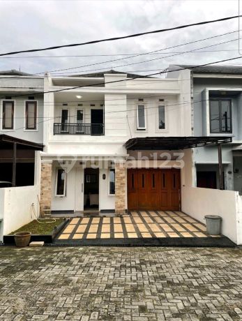 Rumah 2lantai,bebas Banji,griya Gandaria,jagakarsa,jakartaselatan